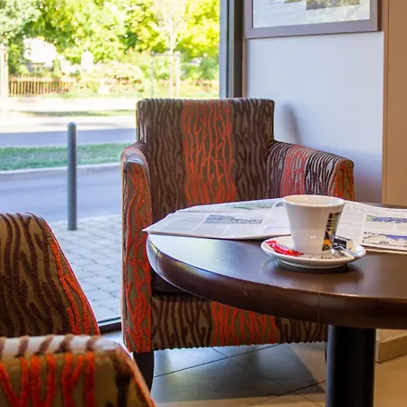 De La Gare Centre Hotel 3*