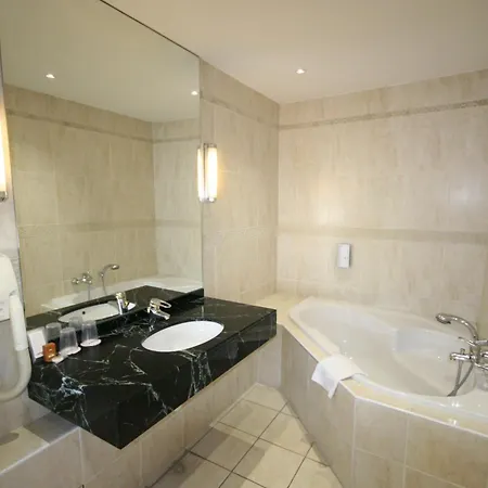 Hotel De La Gare Centre Troyes