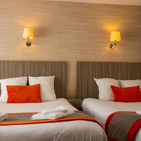 Hotel De La Gare De Troyes 3*