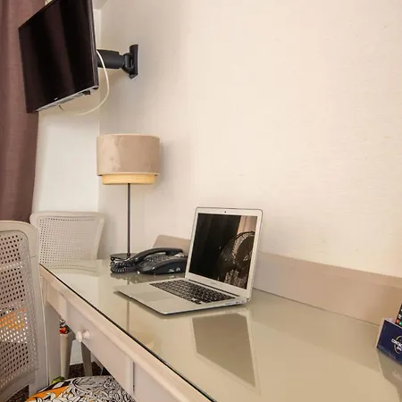 Hotel De La Gare Centre