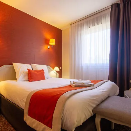 Hotel De La Gare De Troyes Hotel Troyes