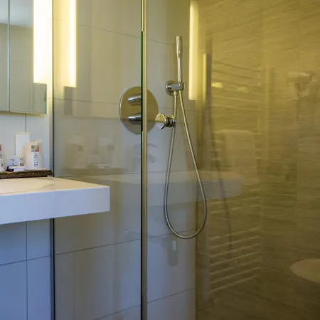 Hotel De La Gare De Troyes Otel Troyes