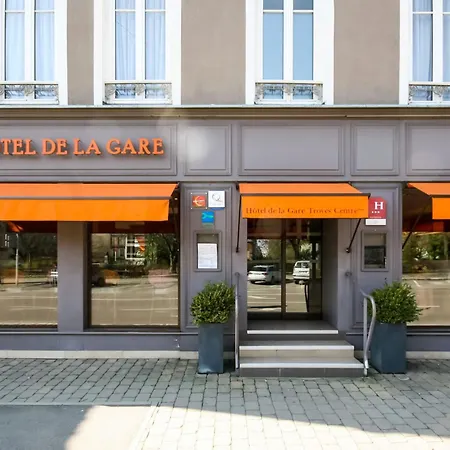 Hotel De La Gare De Troyes 3*