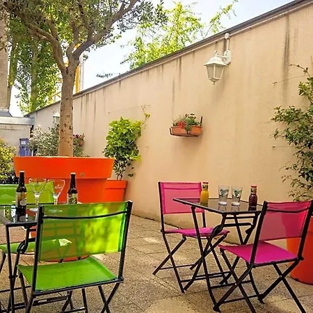 Hotel De La Gare De 3*