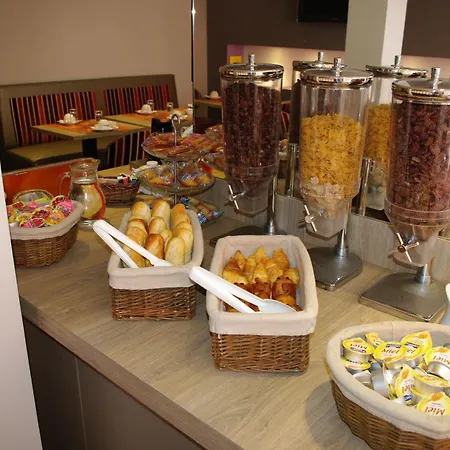 Hotel De La Gare De Troyes