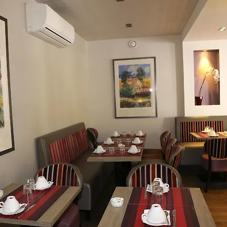 Hotel De La Gare De Troyes Otel