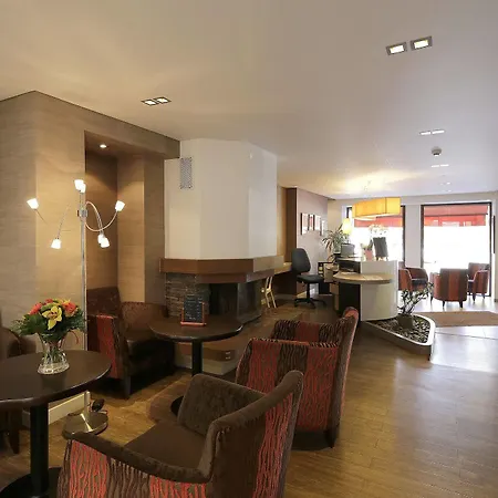 Hotel Hotel De La Gare De Troyes 3*