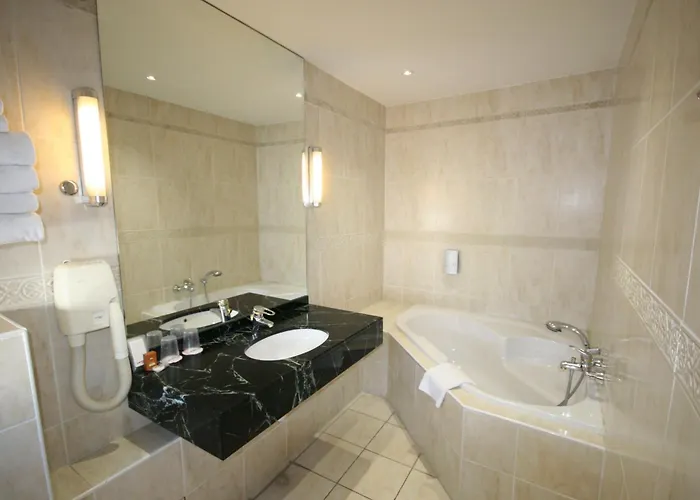 Hotel De La Gare De Troyes